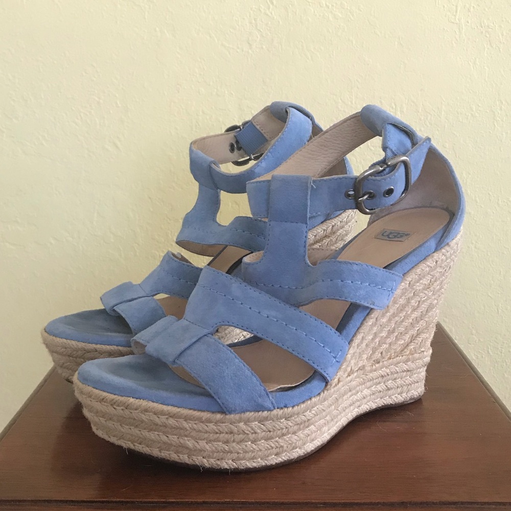 UGG Lauri in Sky Blue